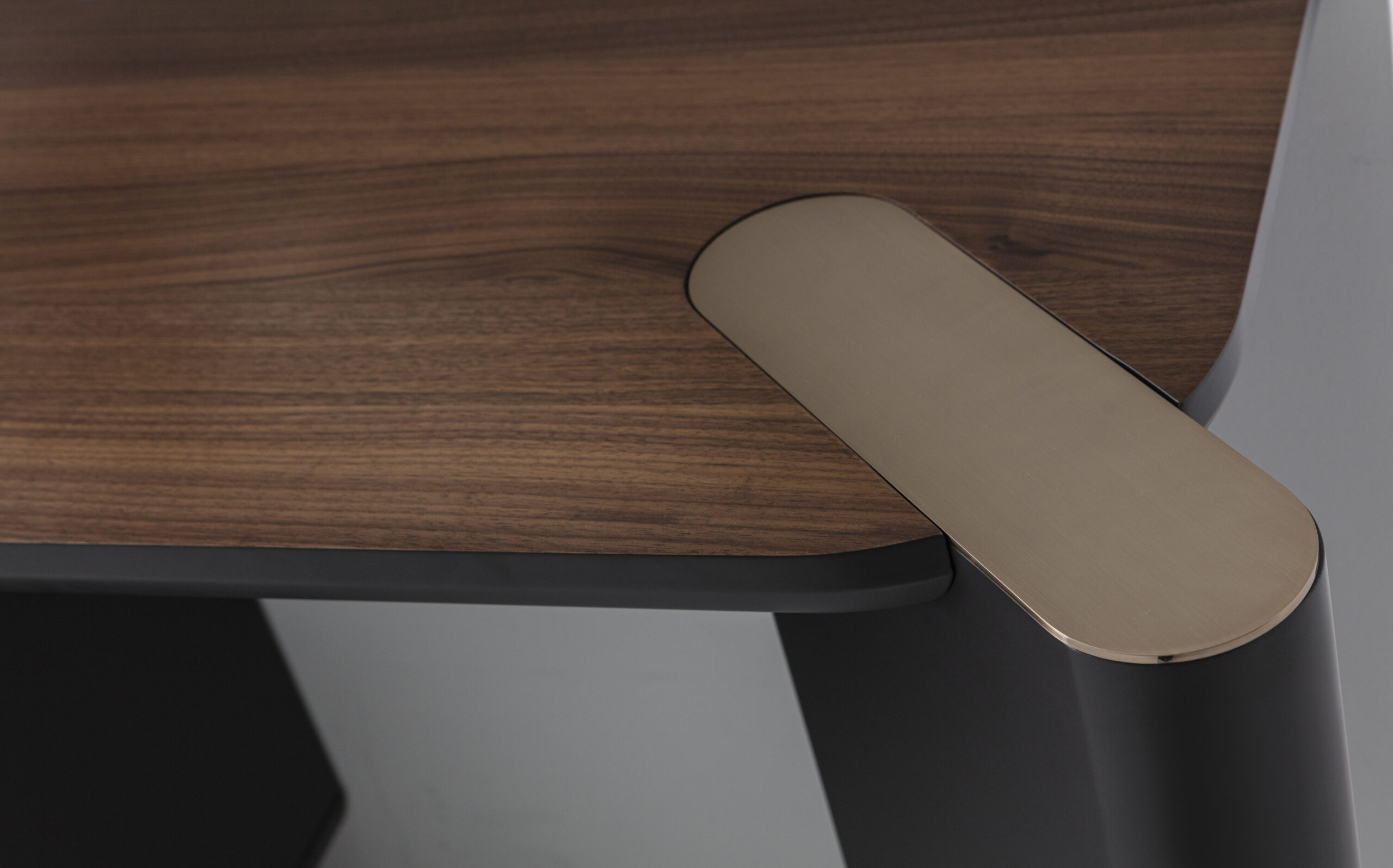 MAYBACH DIÓ/SIMA KIS KOMÓD - Image 3