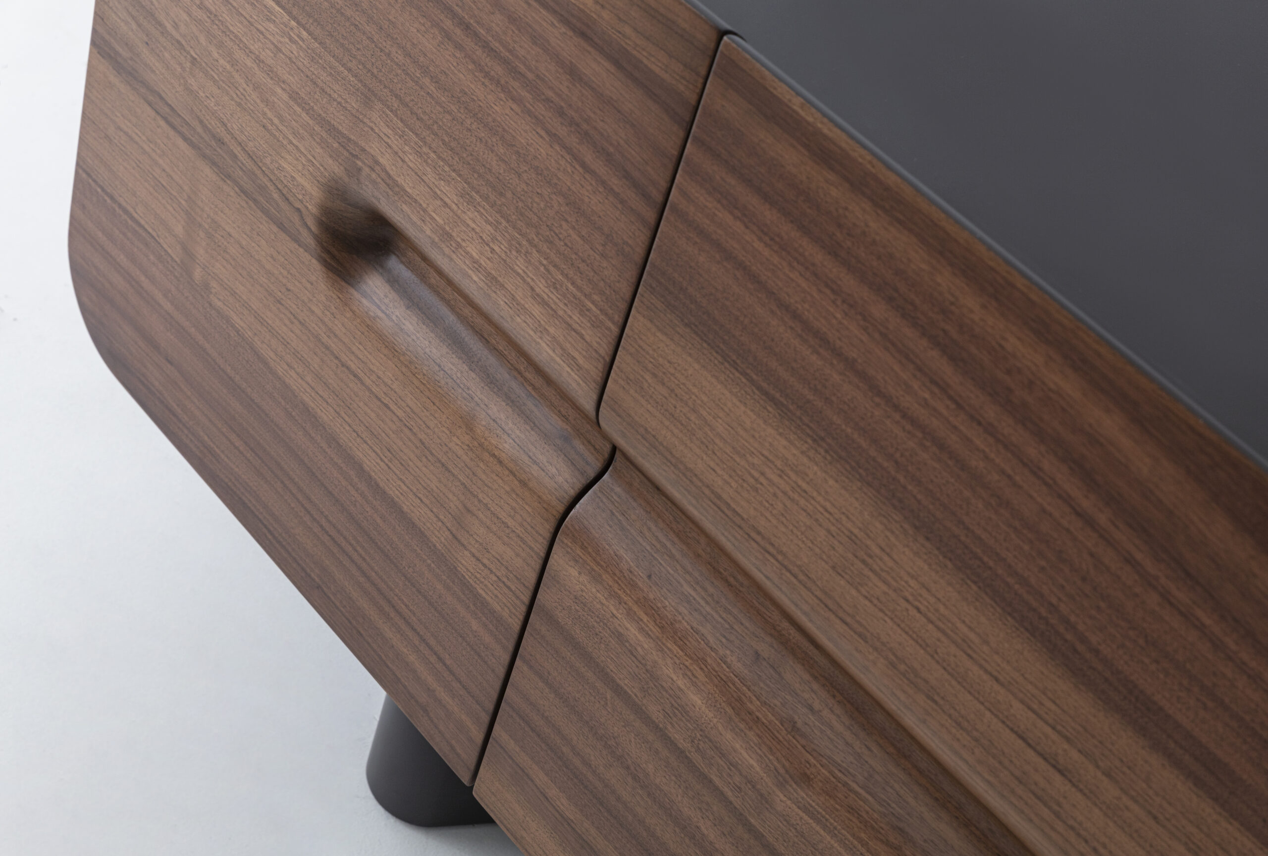 MAYBACH DIÓ/SIMA NAGY KOMÓD - Image 3